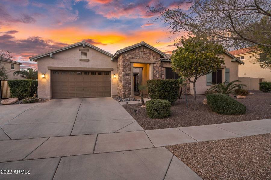 2870 E FLOWER Street, Gilbert, AZ 85298