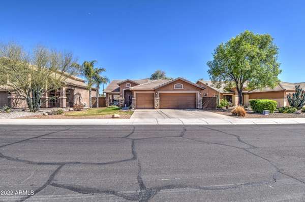 3911 S BRIDAL VAIL Drive S, Gilbert, AZ 85297