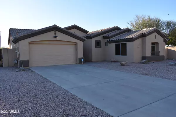 1740 S HERITAGE Drive, Gilbert, AZ 85295