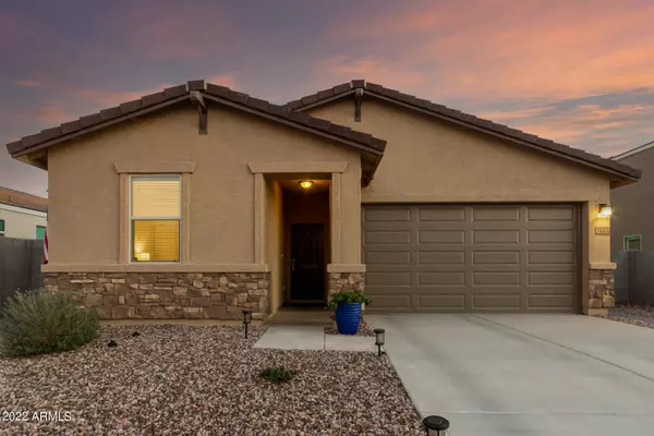 7003 E PTARMIGAN Court, San Tan Valley, AZ 85143