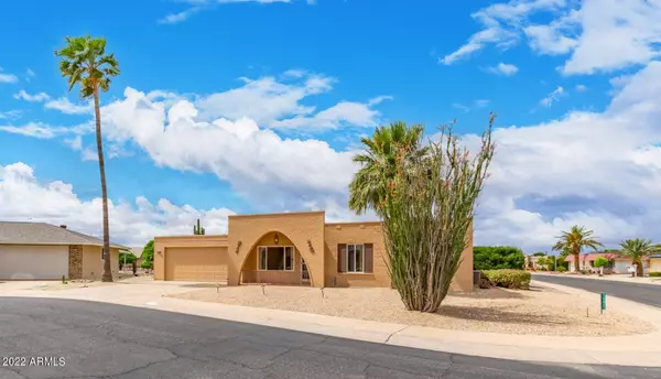 10821 W BROOKSIDE Drive, Sun City, AZ 85351