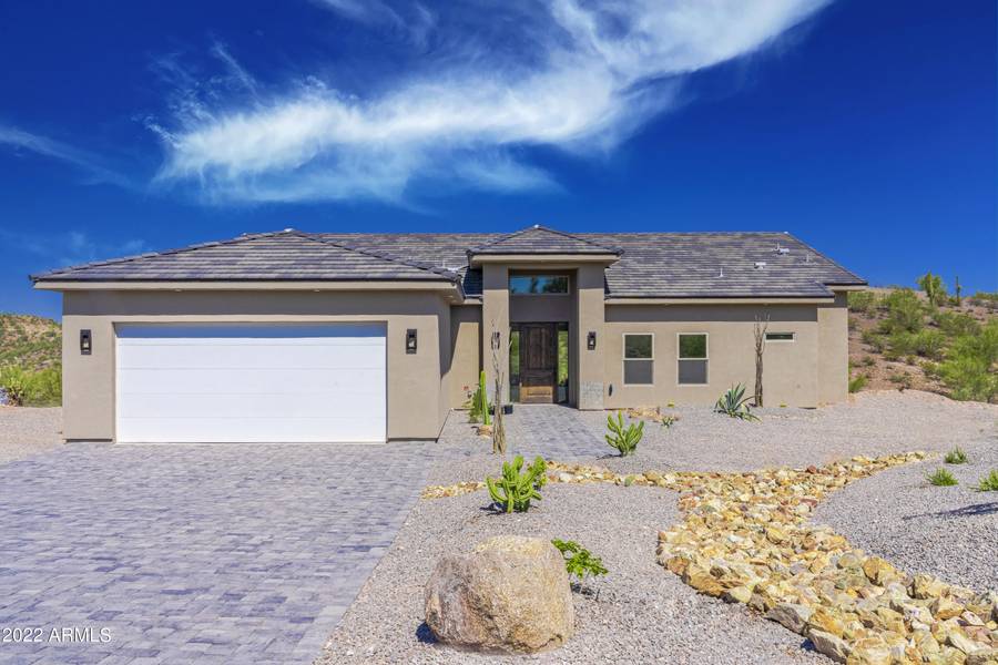 70 E Mosey Way, Wickenburg, AZ 85390