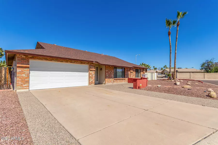 5006 W TORREY PINES Circle, Glendale, AZ 85308