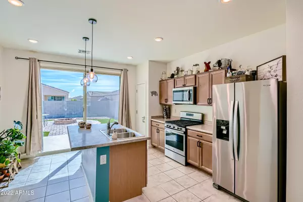 7161 E GAMEBIRD Way, San Tan Valley, AZ 85143