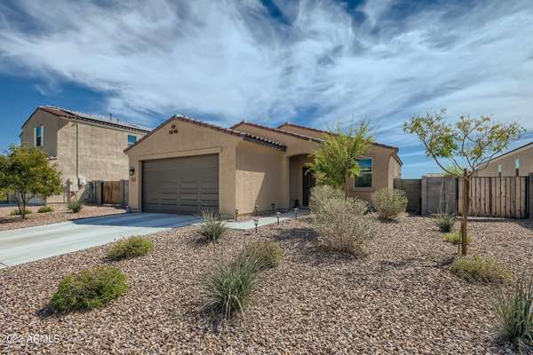 San Tan Valley, AZ 85143,7161 E GAMEBIRD Way