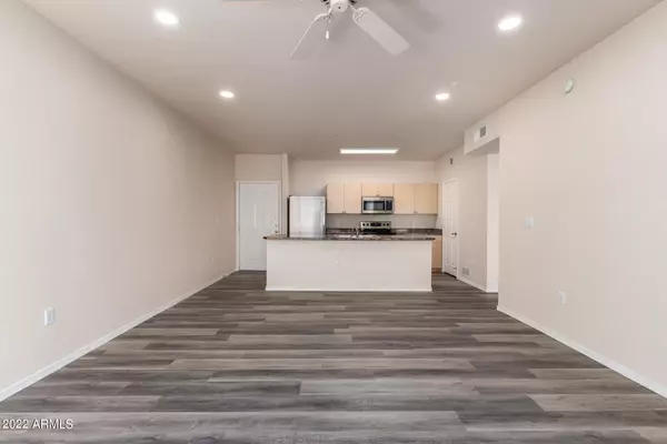 Phoenix, AZ 85032,18416 N CAVE CREEK Road #3026