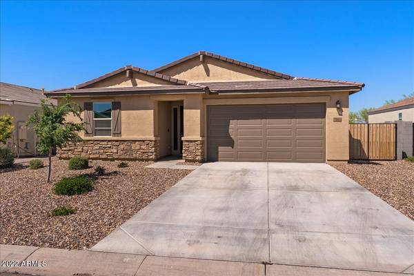 San Tan Valley, AZ 85143,7096 E EAGLE NEST Way