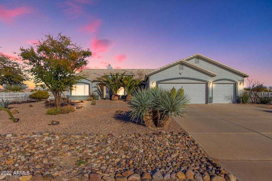 8619 S SUMMIT Drive, Casa Grande, AZ 85193