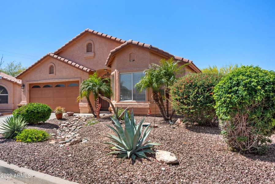 6852 S HAUNTED CANYON Road, Gold Canyon, AZ 85118