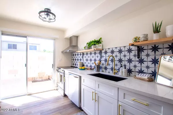 8241 N CENTRAL Avenue #13, Phoenix, AZ 85020