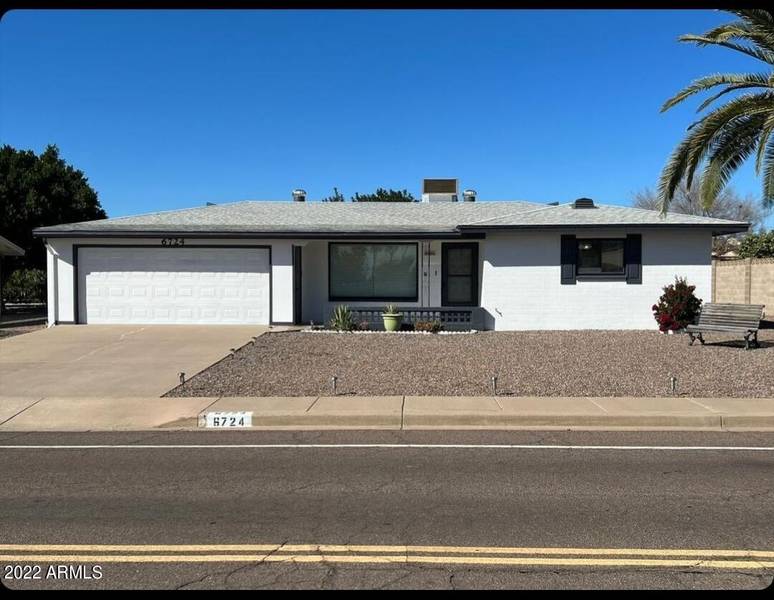 6724 E ADOBE Street, Mesa, AZ 85205