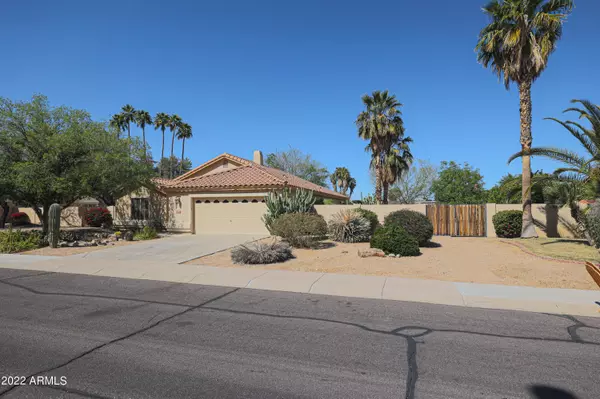 Gilbert, AZ 85296,108 E HORSESHOE Avenue