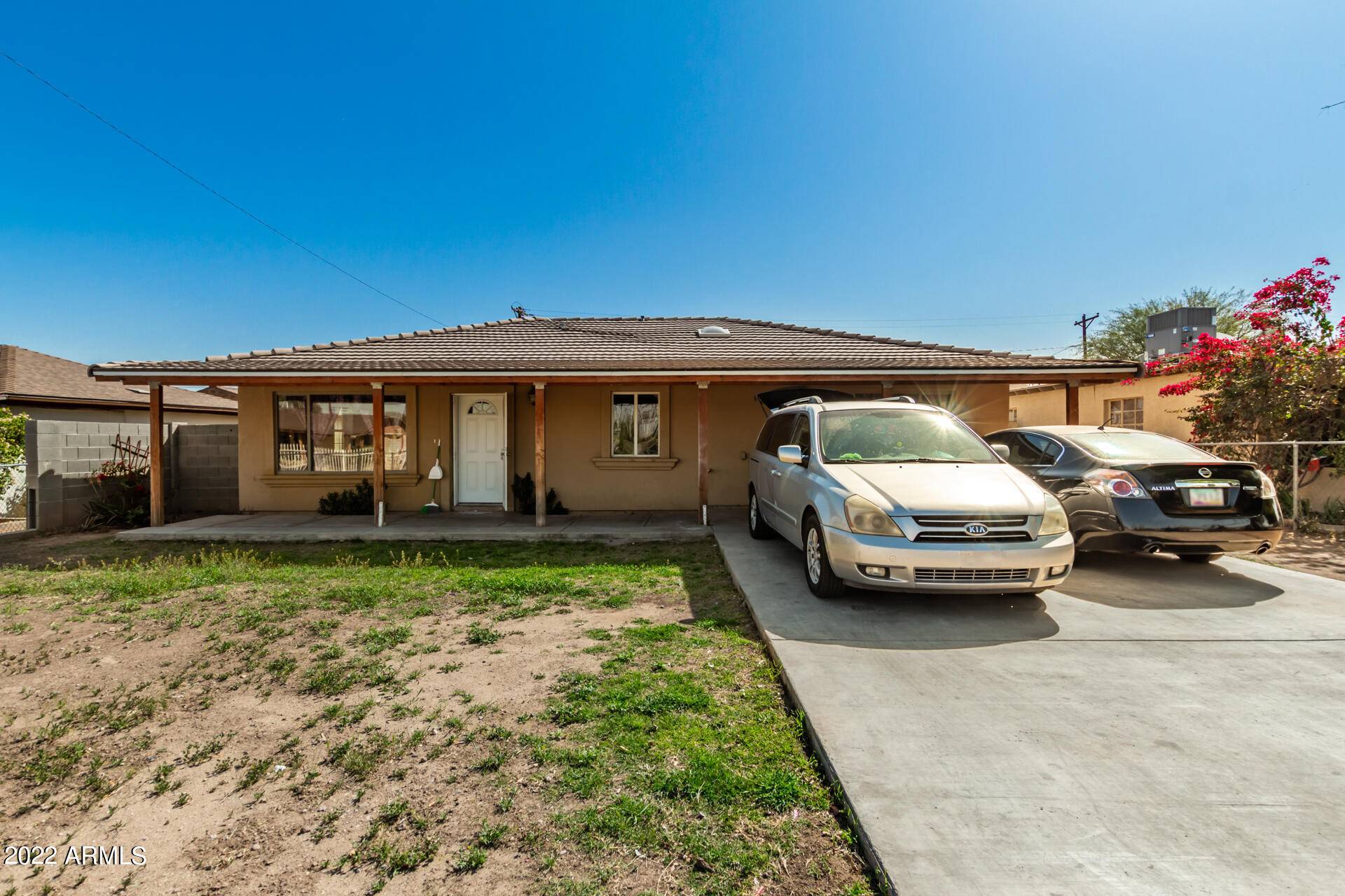 5231 S MONTEZUMA Street, Phoenix, AZ 85041