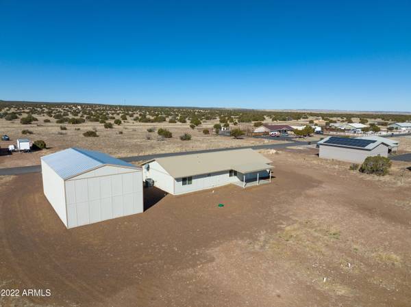 Show Low, AZ 85901,2578 ELK RUN Loop