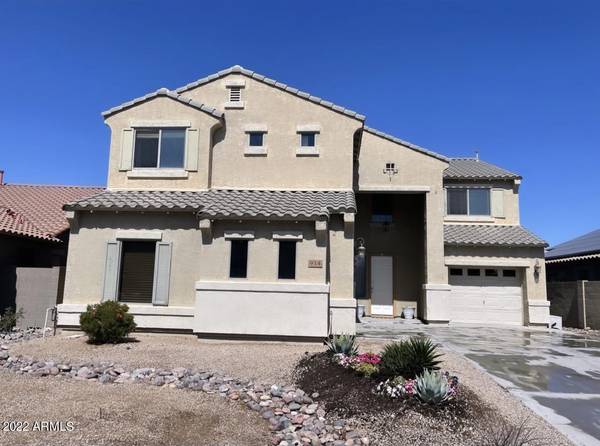 San Tan Valley, AZ 85140,914 E PENNY Lane