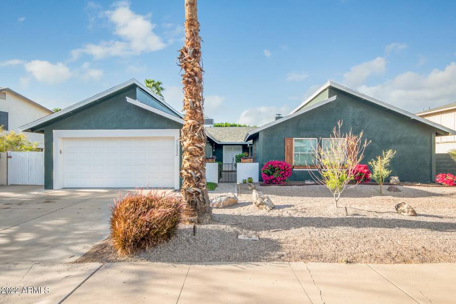 1332 W MEDINA Avenue, Mesa, AZ 85202