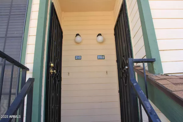 Glendale, AZ 85302,8888 N 47TH Avenue #210