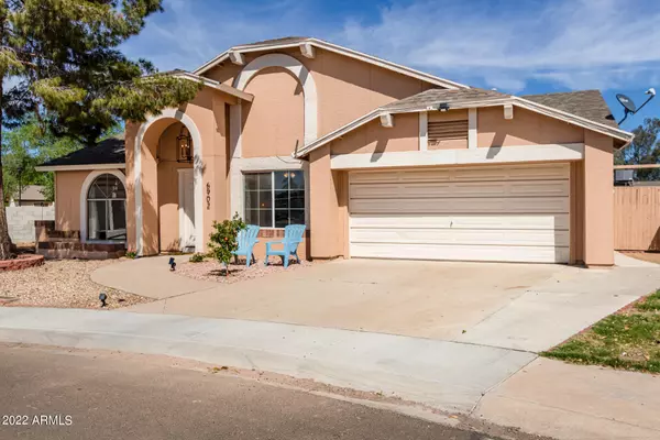 Phoenix, AZ 85033,6902 W CORA Lane