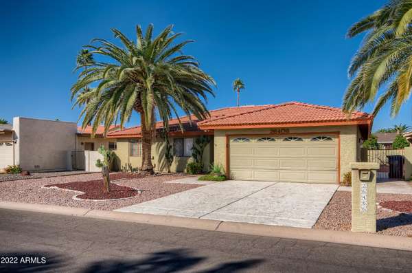 Sun Lakes, AZ 85248,26406 S BEECH CREEK Drive