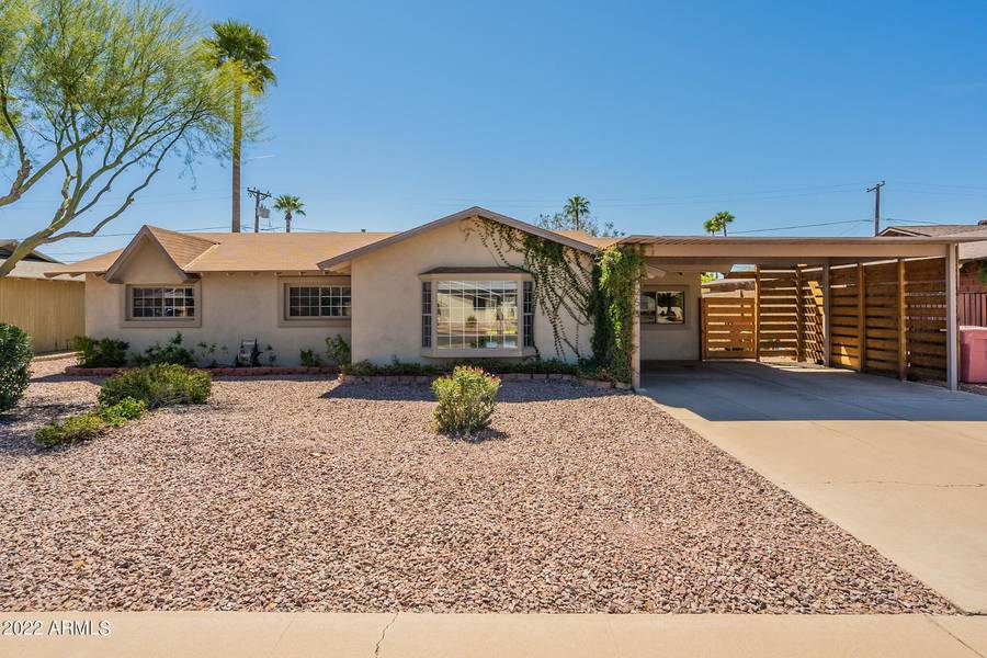 8253 E GLENROSA Avenue, Scottsdale, AZ 85251