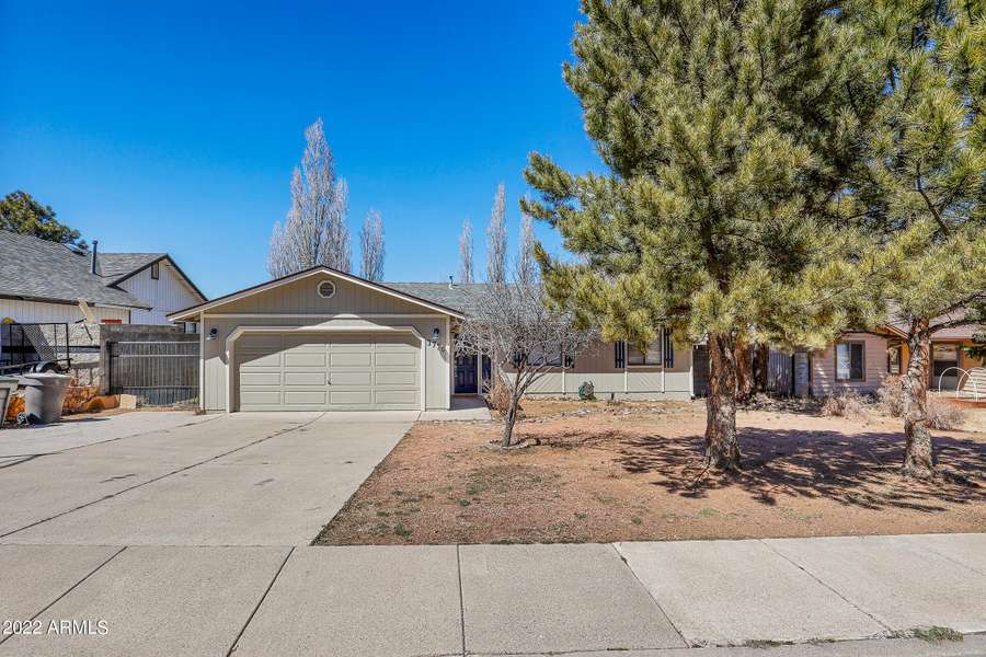 3770 E FOXTAIL Drive, Flagstaff, AZ 86004