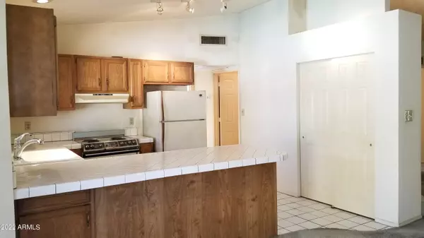 Phoenix, AZ 85032,14605 N 40th Place