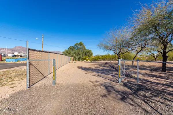 Apache Junction, AZ 85119,2035 E 22ND Avenue