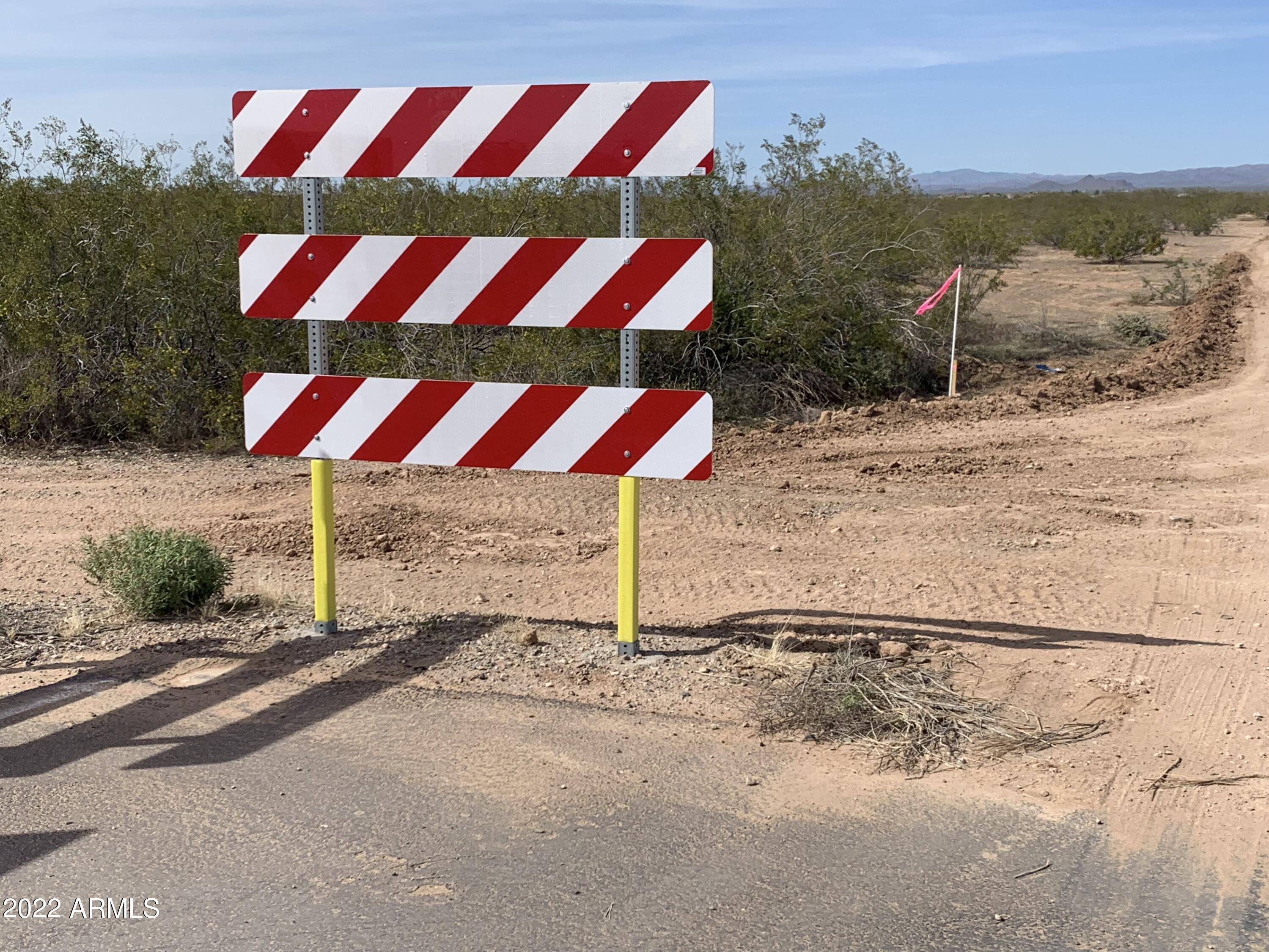 Wittmann, AZ 85361,231 W Peak View Road #6