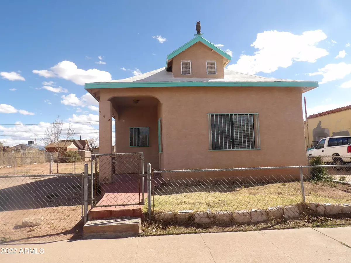 Douglas, AZ 85607,743 E 6TH Street