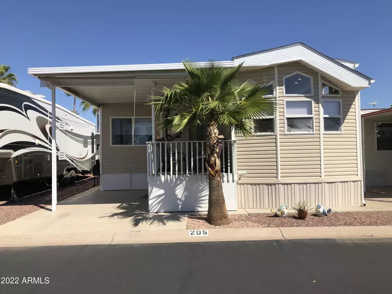 205 NIGHTDIGGER Drive #205, Apache Junction, AZ 85119