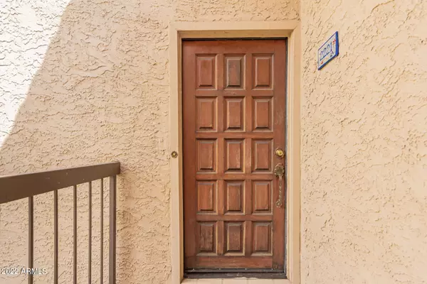 Phoenix, AZ 85020,10410 N CAVE CREEK Road #2221