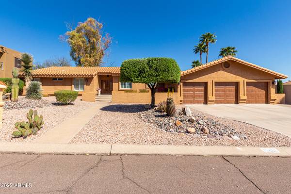 10461 N NICKLAUS Drive, Fountain Hills, AZ 85268