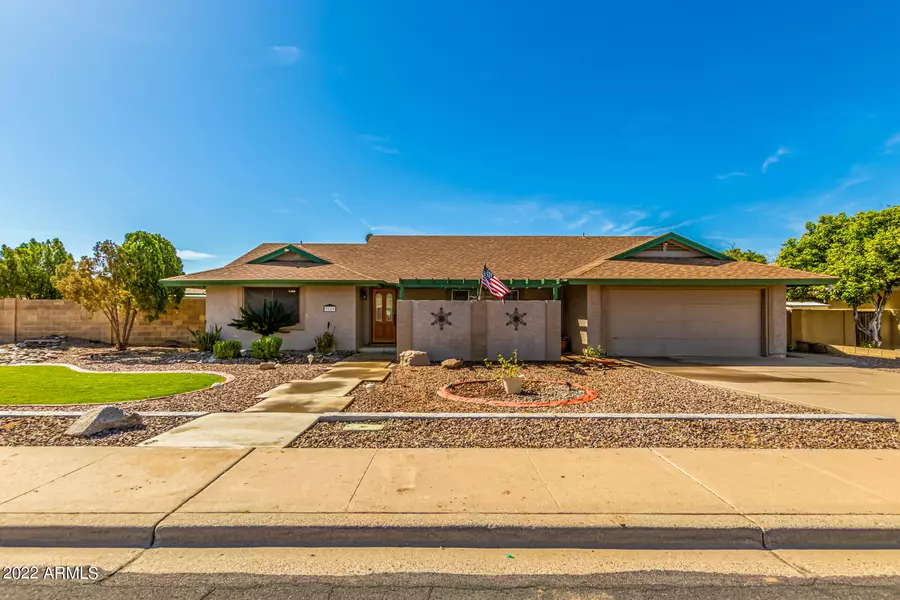 5445 E CRESCENT Avenue, Mesa, AZ 85206