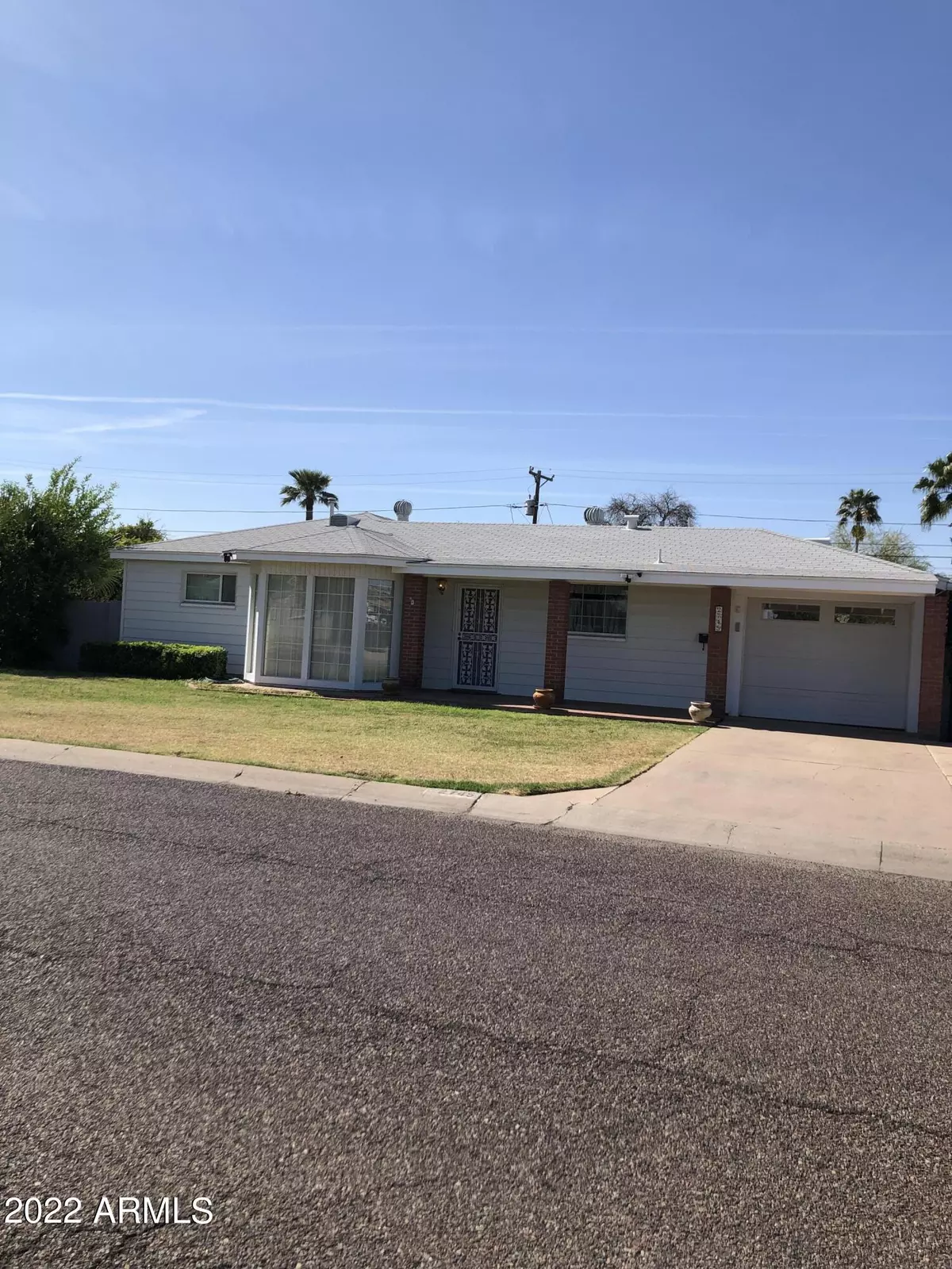 Phoenix, AZ 85017,2745 W ELM Street