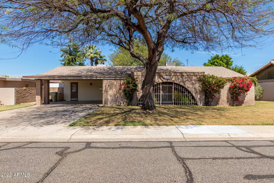 5708 W FRIER Drive, Glendale, AZ 85301