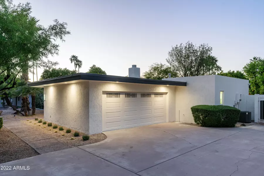 926 W GLENEAGLES Drive, Phoenix, AZ 85023