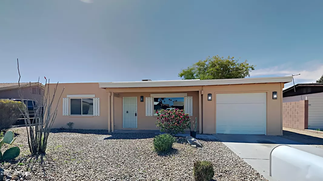 6751 W ORANGE Drive, Glendale, AZ 85303