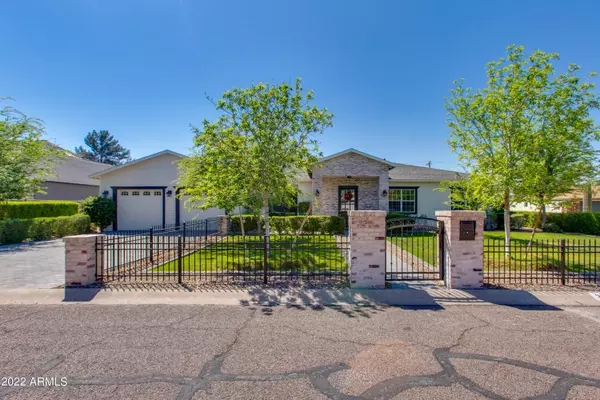 3627 E HIGHLAND Avenue, Phoenix, AZ 85018