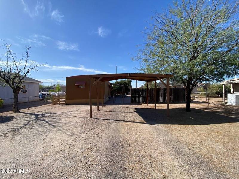 383 W HESS Avenue, Coolidge, AZ 85128