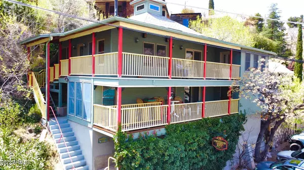 102 Tombstone Canyon, Bisbee, AZ 85603