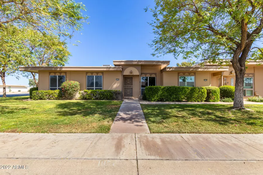 11152 W PALM RIDGE Drive, Sun City, AZ 85351