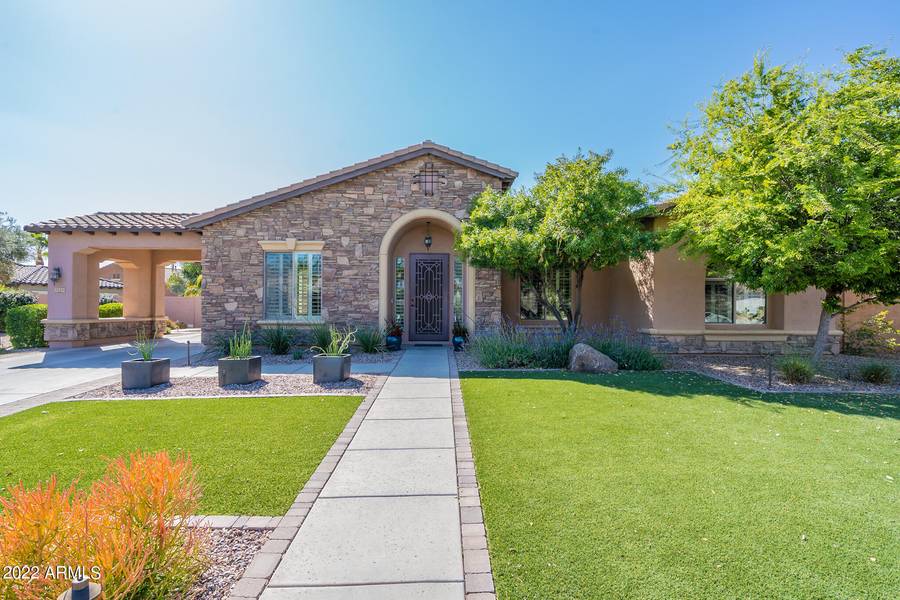 5134 S SANDSTONE Place, Chandler, AZ 85249