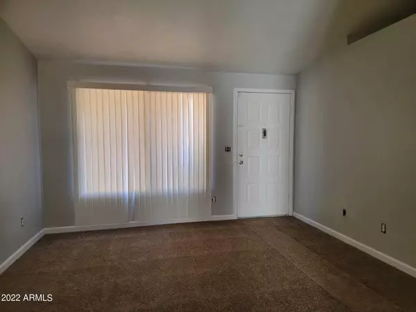 Phoenix, AZ 85033,6711 W OSBORN Road #143