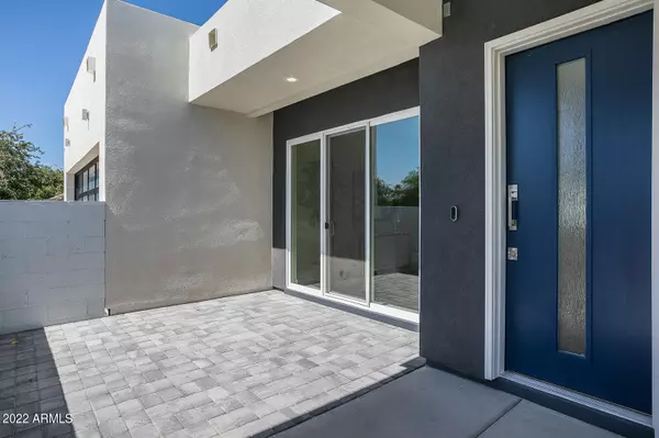 Phoenix, AZ 85020,1028 E PALMAIRE Avenue