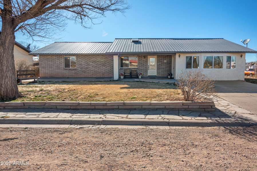 250 S 9th West --, St Johns, AZ 85936