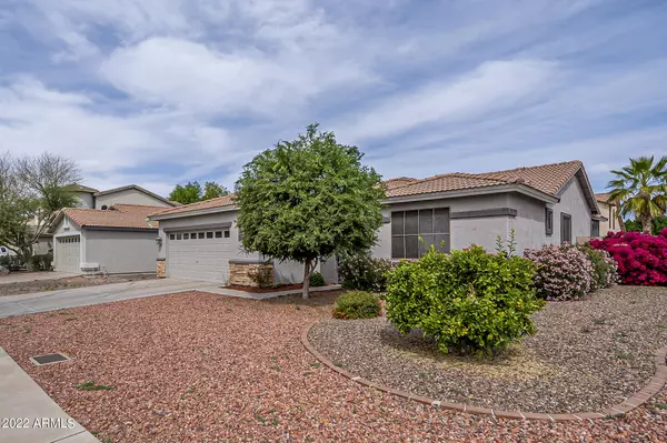 Phoenix, AZ 85041,1526 W Saint Kateri Drive
