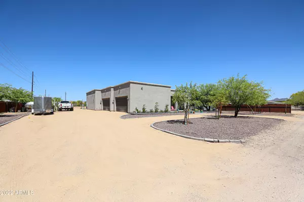 Phoenix, AZ 85086,624 W Lavitt Lane