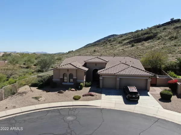 5909 W FETLOCK Trail, Phoenix, AZ 85083