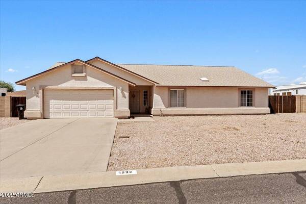 Mesa, AZ 85205,1932 N 66TH Place