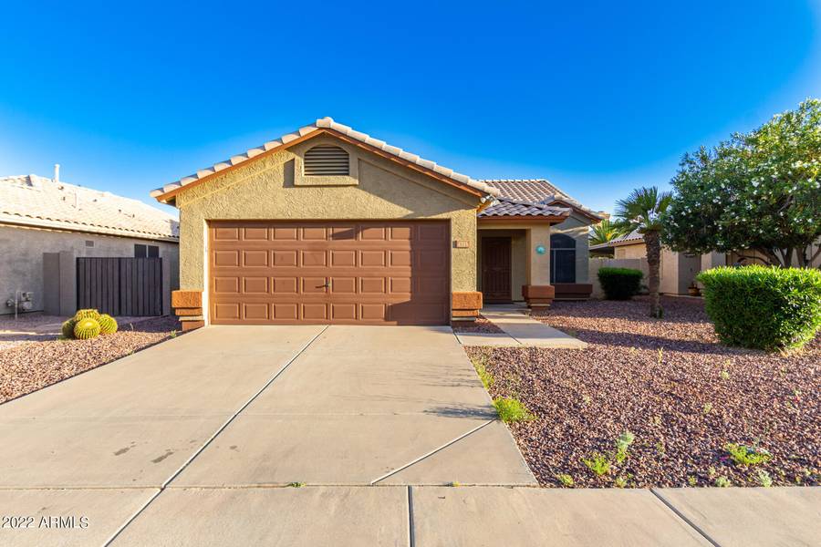 4715 E SUMMERHAVEN Drive, Phoenix, AZ 85044